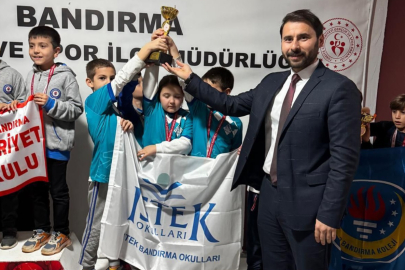 ZEKÂ DOLU HAMLELERLE 23 NİSAN COŞKUSU