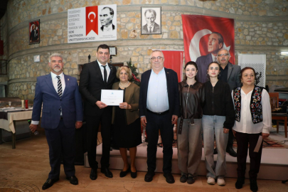 EDREMİT’TE GENÇLER İÇİN BİR ARAYA GELİNDİ