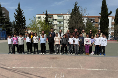 MİLLETVEKİLİ YÜKSEL MİNİKLERİN OYUN HEYECANINA KATILDI