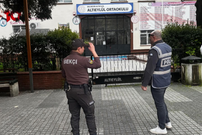 BALIKESİR’DE OKUL ÖNLERİNDE GÜVENLİK ÖNLEMLERİ ARTIRILDI