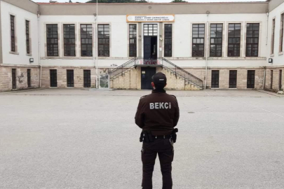 ERDEK’TE OKUL SAATLERİNDE YOĞUN GÜVENLİK ÖNLEMİ