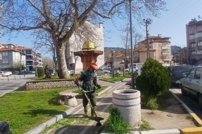 DURSUNBEY’DE PARKLAR BAKIMDAN GEÇİYOR