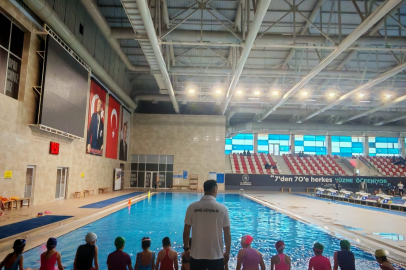 BALIKESİR’DE ÇOCUKLARA YÜZME EĞİTİMİ VERİLDİ