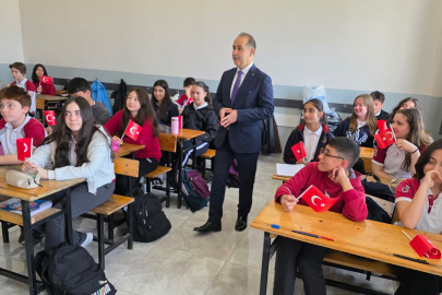 KAYMAKAM AKSAKAL ORTAOKUL ÖĞRENCİLERİYLE BULUŞTU