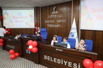 KÜÇÜK BİREYLER, BÜYÜK FİKİRLER