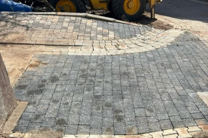 BANDIRMA BELEDİYESİ’NDEN MAHALLELERDE YOL SEFERBERLİĞİ