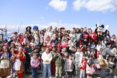 BURHANİYE’DE 23 NİSAN COŞKUSUNA ÖZEL ÇOCUK ŞENLİĞİ