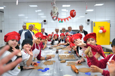 MİNİK ŞEFLERDEN 23 NİSAN'A TATLI DOKUNUŞ