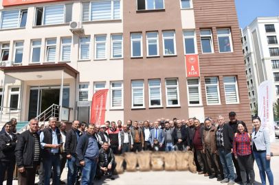 BALIKESİR’DE ÜRETİCİLERE HİBELİ AYÇİÇEĞİ TOHUMU DAĞITILDI