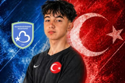 BALIKESİRLİ GENÇ FUTBOLCU U14 MİLLİ TAKIMI’NA SEÇİLDİ