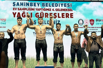 BALIKESİR’İN PEHLİVANLARINDAN GAZİANTEP’TE ÇİFTE BAŞARI