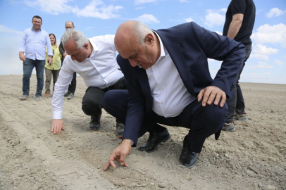 Konya'da PANKOBİRLİK pancar ekimine başladı