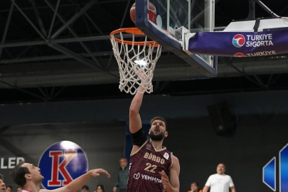 ANKARA’DA GÖVDE GÖSTERİSİ: BORDO BK YARI FİNALDE