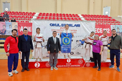 JUDODA BALIKESİR’E İKİ MADALYA