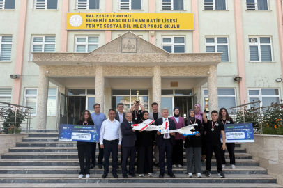 VEKİL CANBEY’DEN GENÇLERE TEBRİK ZİYARETİ