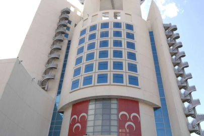 MHP Isparta teşkilatı 13 ilçeyle birlikte feshedildi!