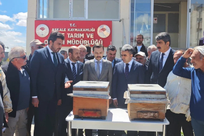 Akfen Yenilenebilir Enerji'den Dünya Arı Günü Kapsamında Aşkale’de Üreticilere Yüzde 70 Hibeli Arılı Kovan Desteği