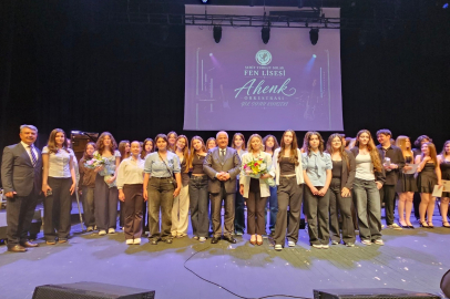 BALIKESİR’DE FEN LİSESİ ÖĞRENCİLERİNDEN “AHENK” KONSERİ