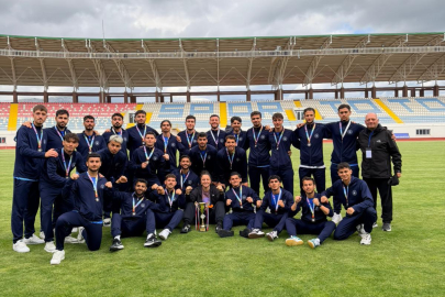 BANÜ ERKEK FUTBOL TAKIMI TÜRKİYE ÜÇÜNCÜSÜ OLDU