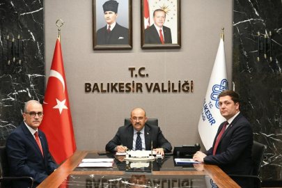 TARİHİ PERTEVNİYAL HASTANESİ İÇİN İMZALAR ATILDI