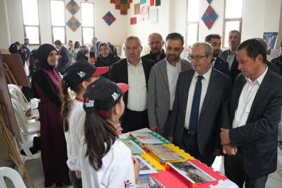 SINDIRGI’DA TÜBİTAK 4006 BİLİM FUARI AÇILDI