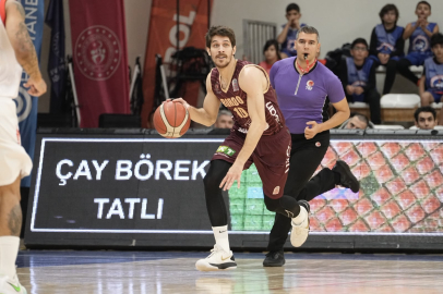ŞAMPİYON KADRONUN İKİ ÖNEMLİ İSMİ BORDO BASKETBOL’DA KALDI