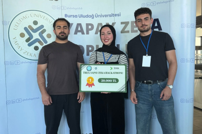 BAÜN’LÜ ÖĞRENCİLERDEN HACKATHON’DA ŞAMPİYONLUK