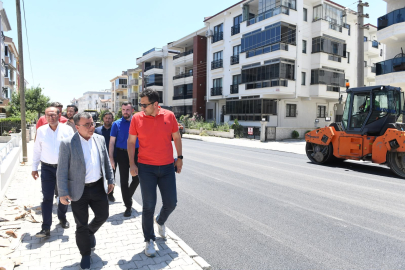 ALTIEYLÜL’DE ASFALT MESAİSİ ARALIKSIZ SÜRÜYOR