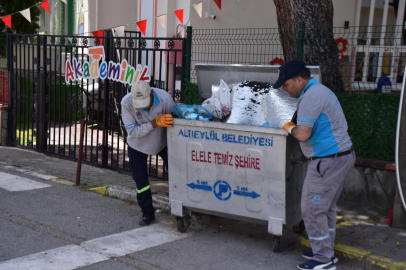 ALTIEYLÜL’DE MAHALLELERDE YOL, TEMİZLİK VE PEYZAJ ÇALIŞMALARI