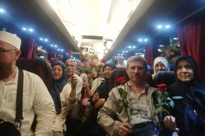 BANDIRMALI HACILAR DUALARLA KARŞILANDI